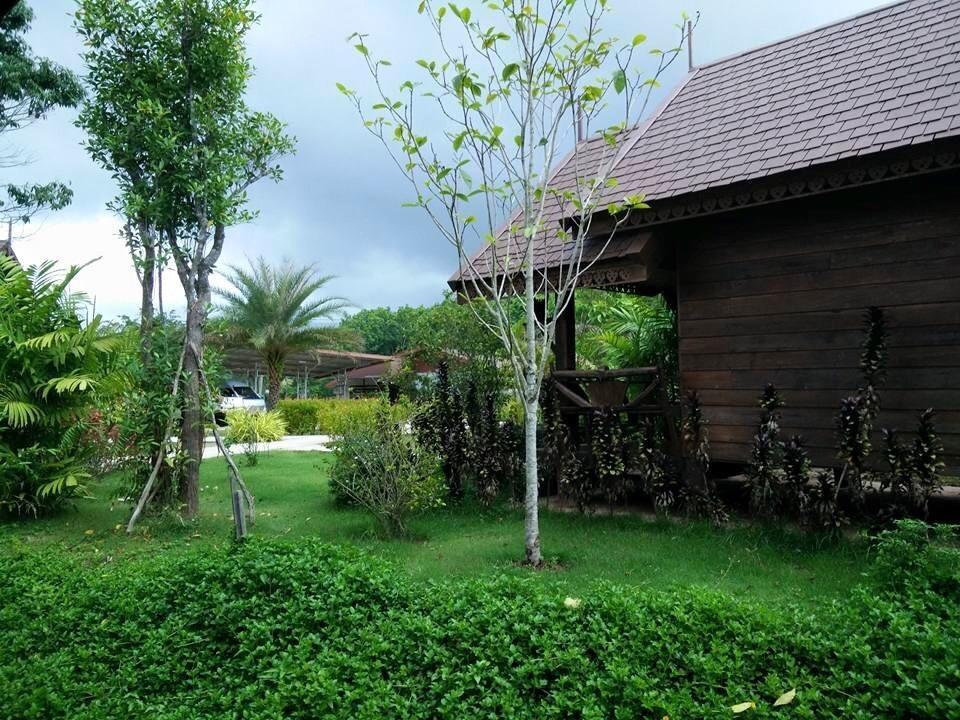 Burilamplai Resort Thung Yai Exterior foto